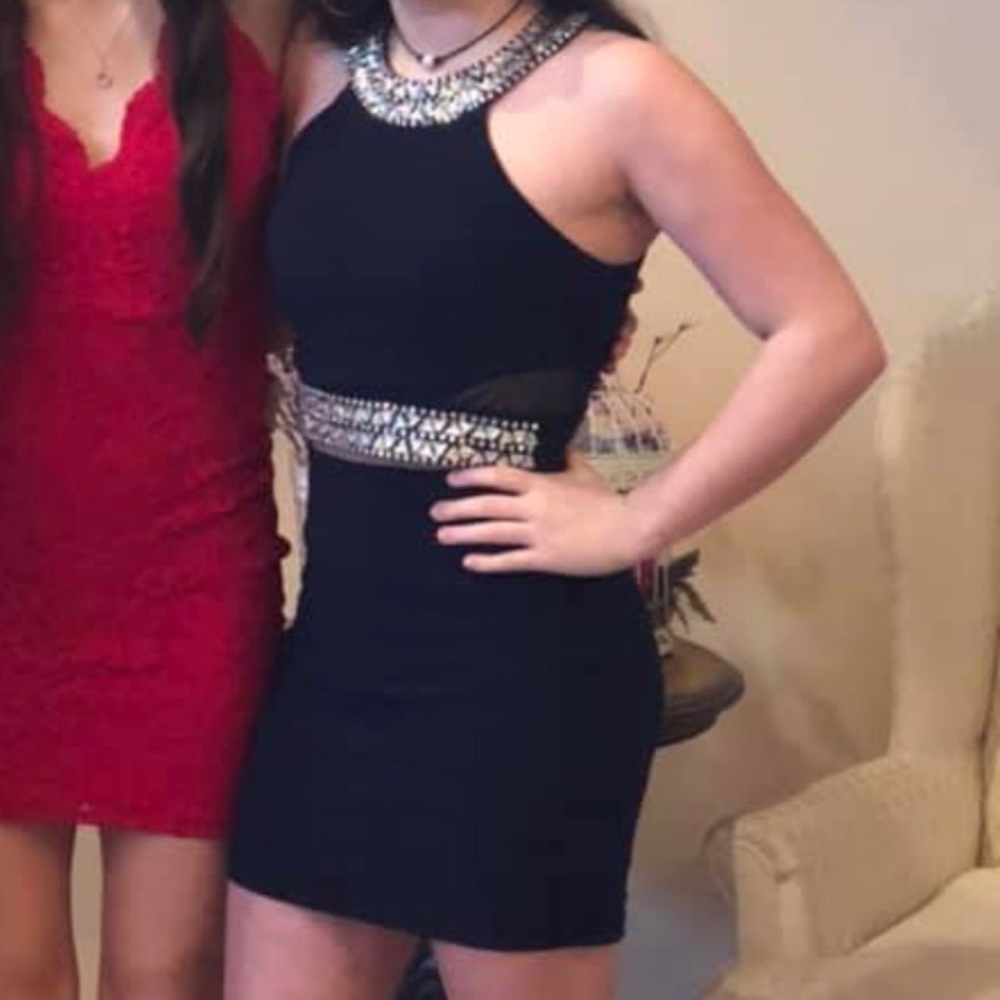 Two piece dress great for formal events and more